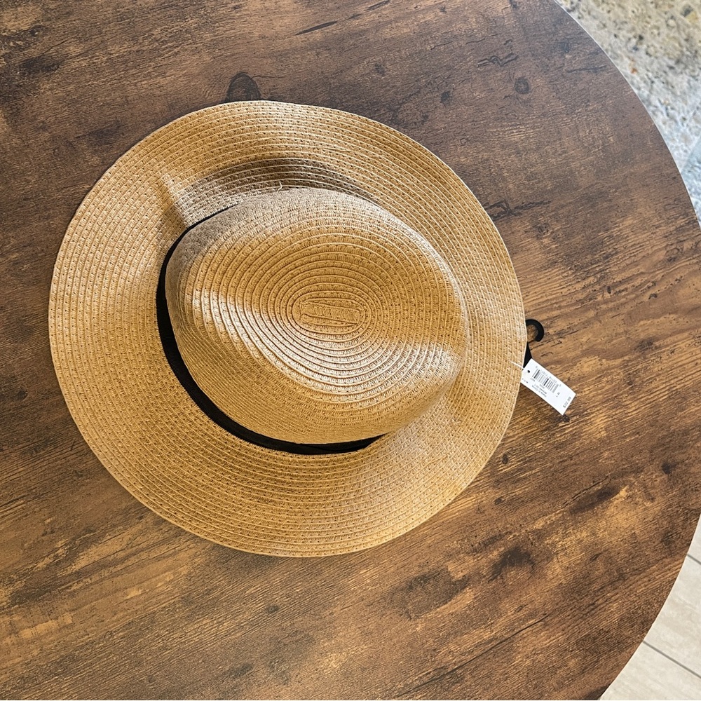 Old Navy Tan Straw Sun Hat with Black Band